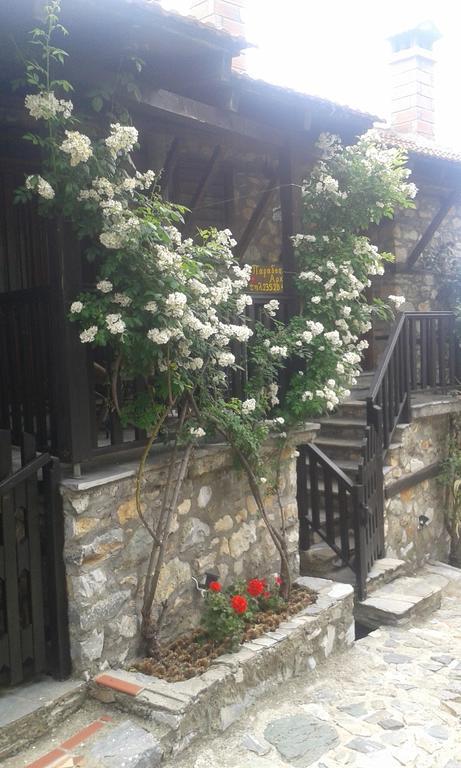 Traditional Guesthouse Archontoula パライオス・パンテレイモン エクステリア 写真